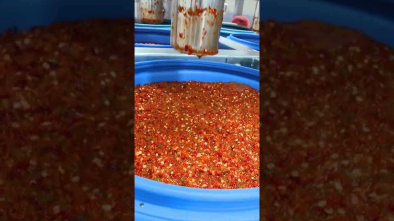 image 0 How Sriracha Is Made : Unwrapped : Food Network