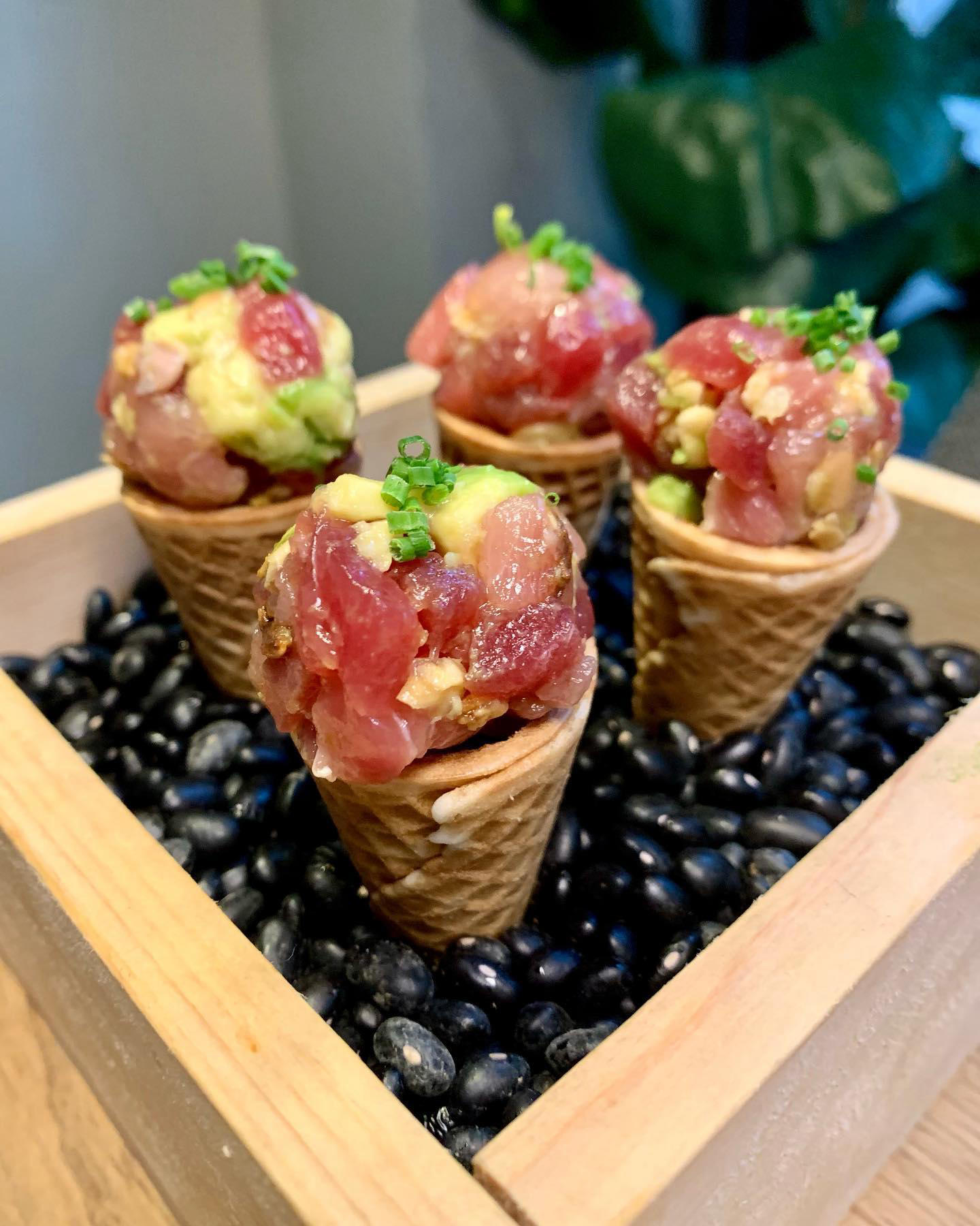 Official Foodie - SPICY TUNA CONE